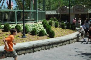 Silver Dollar City - Retaining Wall with seating